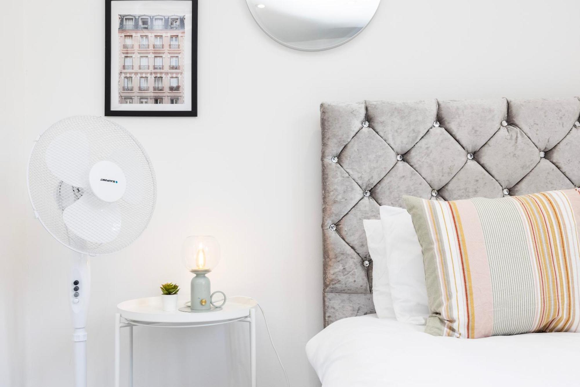 Stylish 2 Bedroom With Garden Free Parking Smart Tvs Close To Thames Riverside And Canary Wharf Londres